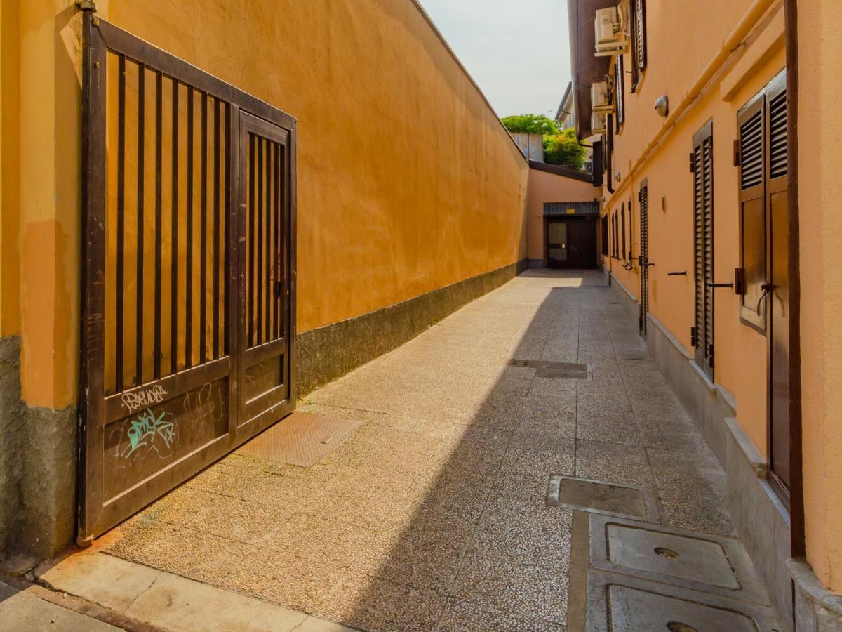 Navigli-Tortona - Aesthetic Suite Milán Exterior foto